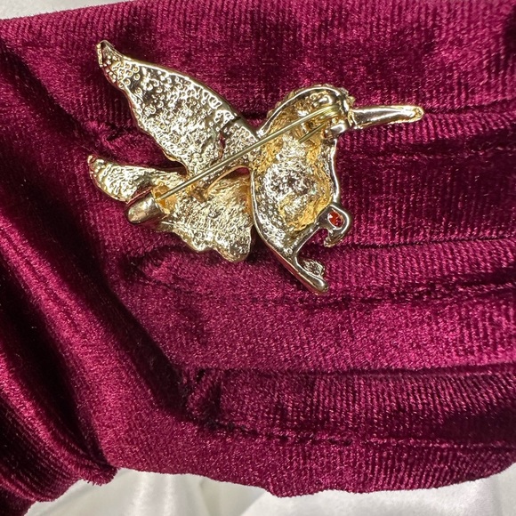 Sparkling Hummingbird Brooch with Crystals - Picture 5 of 8